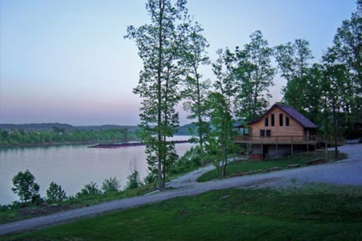 Vinnie’s Ohio River Log Cabins Lodging & Cabins Pick Perry County